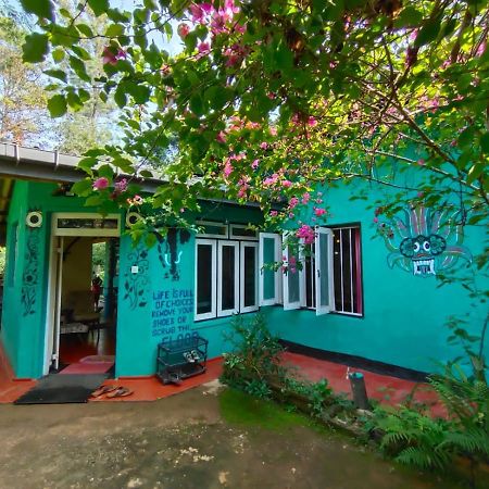The 1964 Holiday Bungalow Ella Exterior photo